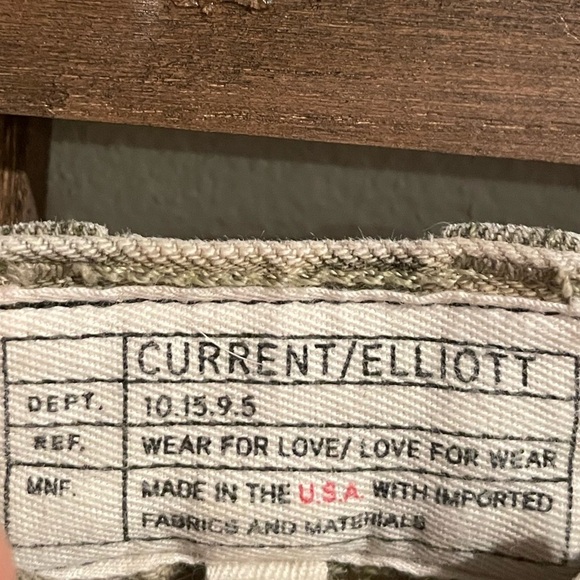 Current/ Elliot the boyfriend raw hem stretch shorts broken camo size 25 - Picture 6 of 6